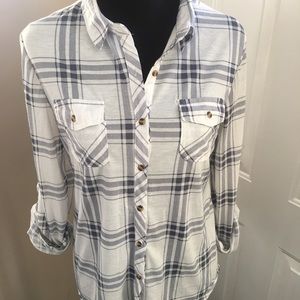 Women’s Plaid Shirt